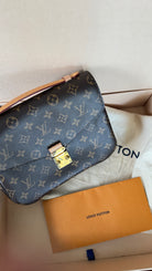 Louis Vuitton 2019 Monogram Canvas Pochette Métis